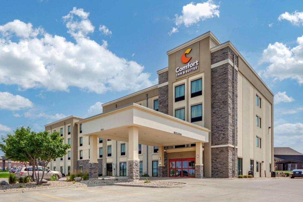 Comfort Inn & Suites Avera Southwest
