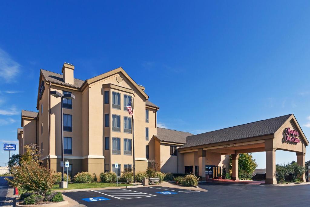 Hampton Inn & Suites Tulsa-Woodland Hills