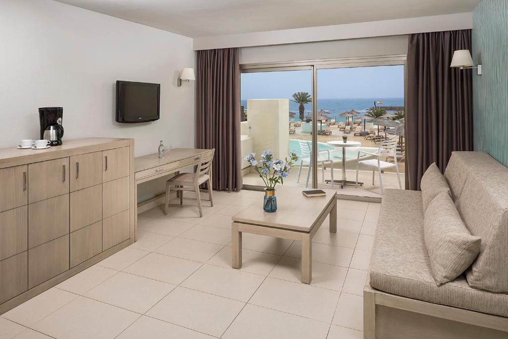 HD Beach Resort (Costa Teguise) 