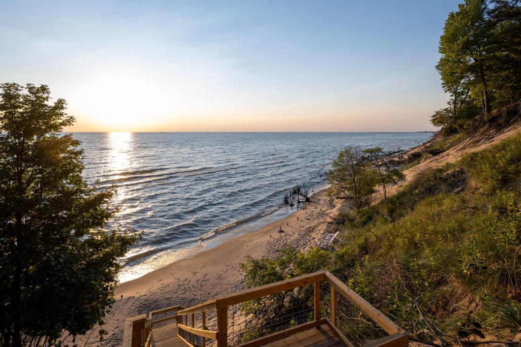 Relax on Lake Michigan at Tranquil Shores