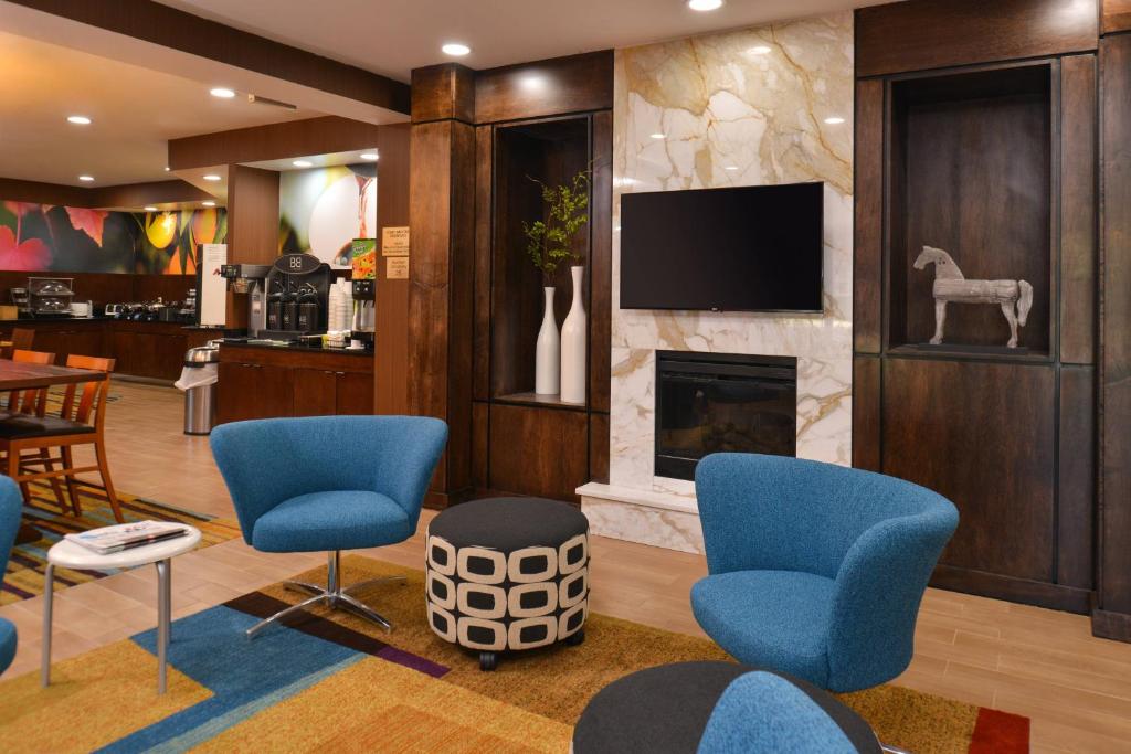 Fairfield Inn & Suites Louisville North