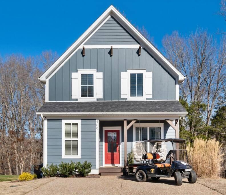 Lakeside Cottage w/Golf Cart, Hot Tub, & Fire Pit